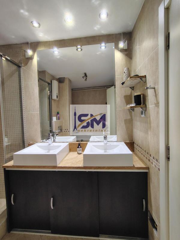 Stan na prodaju u Beogradu, Karađorđev park, cetvorosoban, 140m2, cena 430000 evra