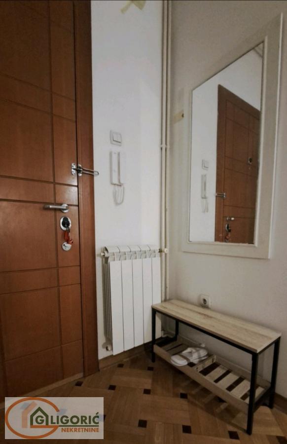 Stan na prodaju u Beogradu, Krunski venac, jednosoban, 33m2, cena 179000 evra