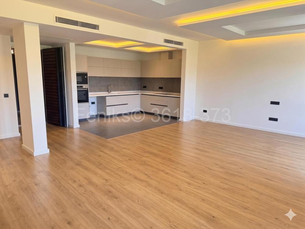 Stan na prodaju u Beogradu, Voždovac, cetvorosoban, 132m2, cena 539000 evra