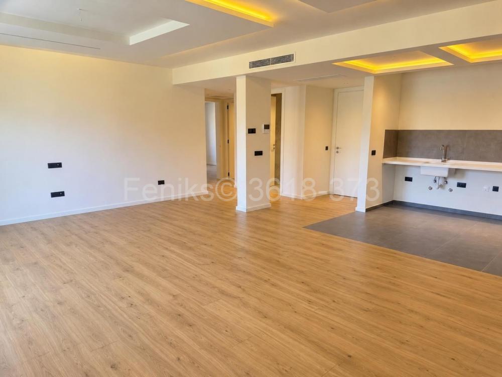 Stan na prodaju u Beogradu, Voždovac, cetvorosoban, 132m2, cena 539000 evra