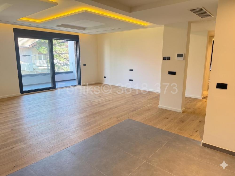 Stan na prodaju u Beogradu, Voždovac, cetvorosoban, 132m2, cena 539000 evra