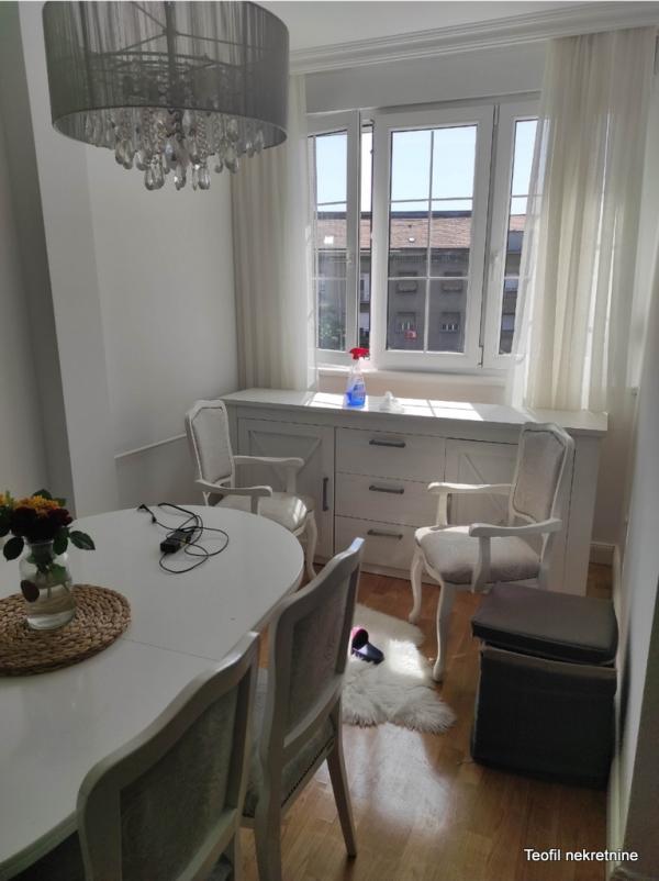 Stan na prodaju u Beogradu, Zemun, dvoiposoban, 77m2, cena 395000 evra