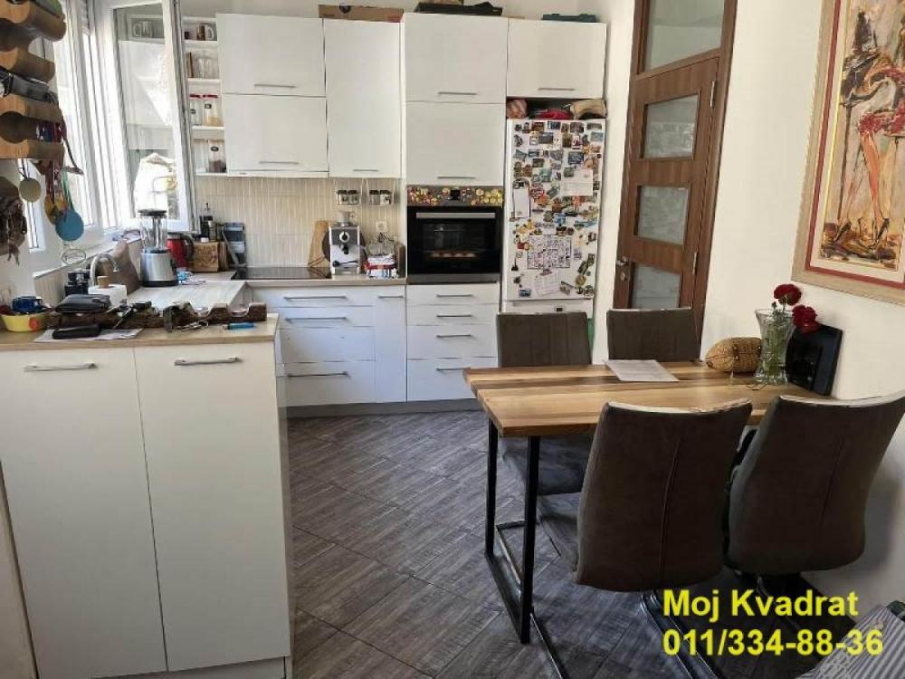 Stan na prodaju u Beogradu, Dorćol, dvosoban, 46m2, cena 165000 evra
