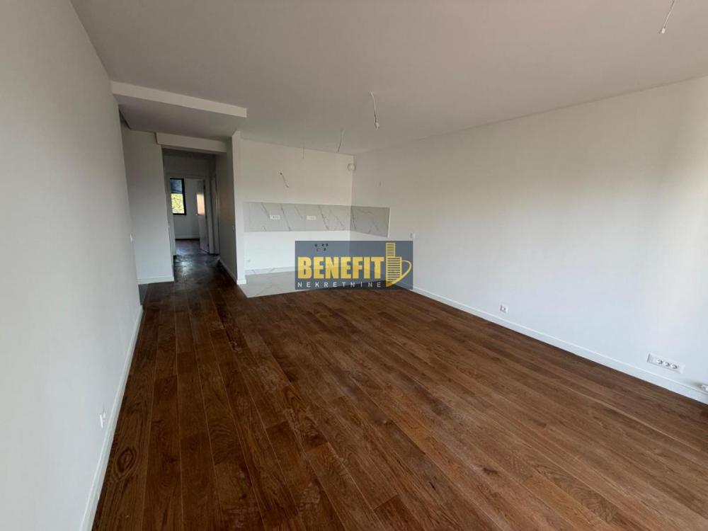 Stan na prodaju u Beogradu, Retenzija blok 9B, trosoban, 73m2, cena 344000 evra