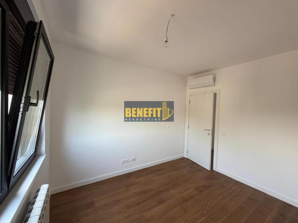 Stan na prodaju u Beogradu, Retenzija blok 9B, trosoban, 73m2, cena 344000 evra