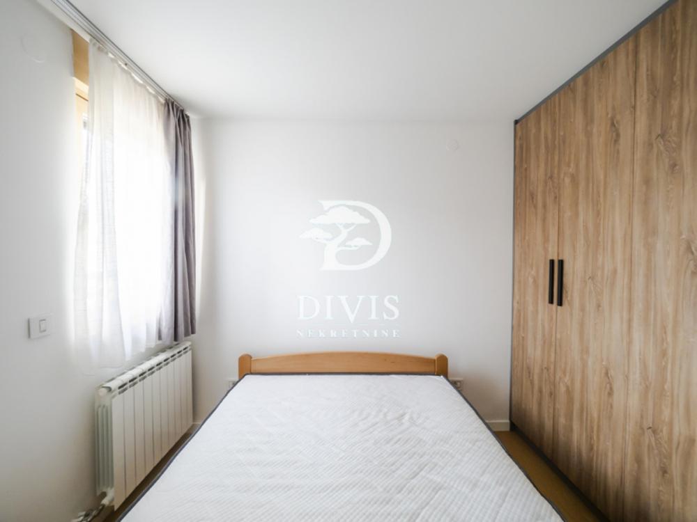 Stan na prodaju u Beogradu, Vračar (Hram), dvosoban, 49m2, cena 259000 evra