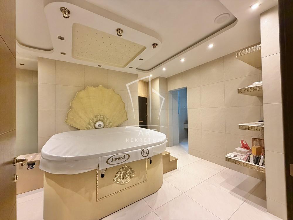 Stan na prodaju u Beogradu, Vračar (Hram), 214m2, cena 1450000 evra