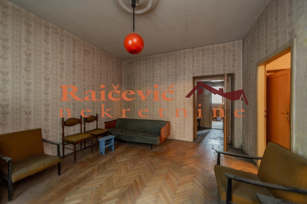 Stan na prodaju u Beogradu, Cvetni trg, dvosoban, 56m2, cena 239000 evra