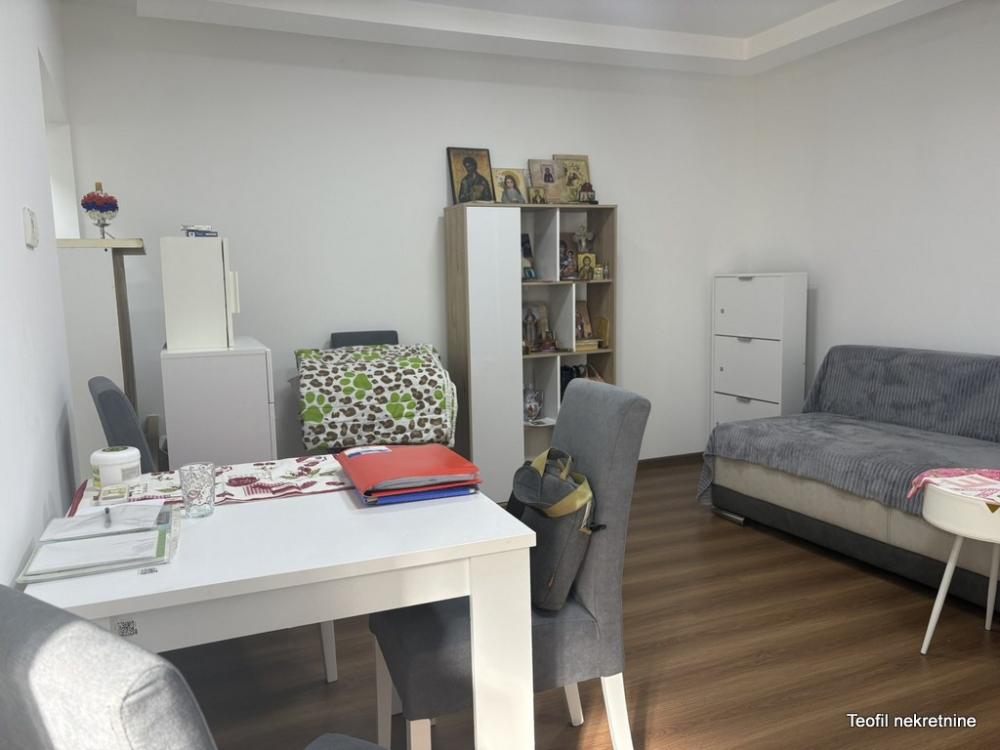 Stan na prodaju u Beogradu, Karaburma, jednosoban, 25m2, cena 80000 evra