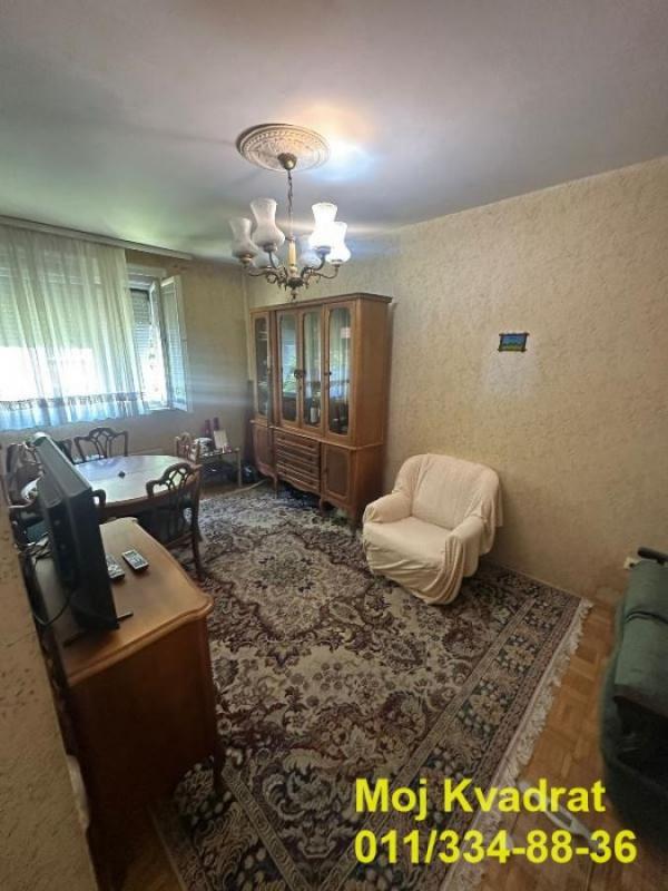 Stan na prodaju u Beogradu, Karaburma, dvosoban, 49m2, cena 139000 evra