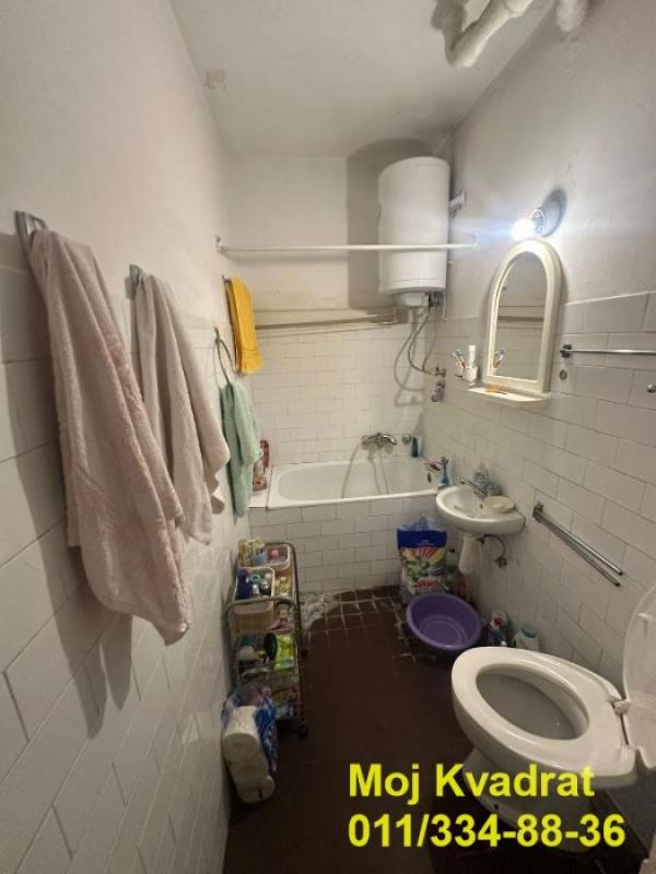 Stan na prodaju u Beogradu, Karaburma, dvosoban, 49m2, cena 139000 evra