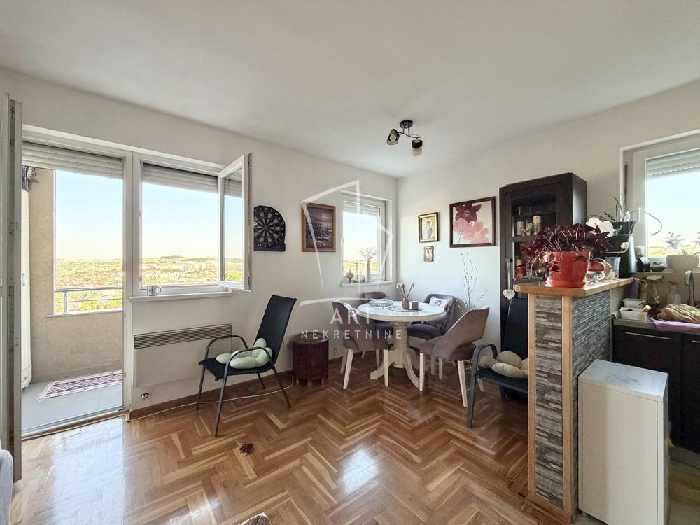 Stan na prodaju u Beogradu, Zvezdara, dvosoban, 42m2, cena 120000 evra
