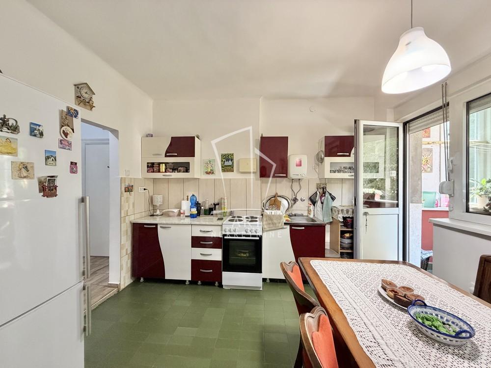 Stan na prodaju u Beogradu, Pašino brdo, troiposoban, 65m2, cena 199500 evra