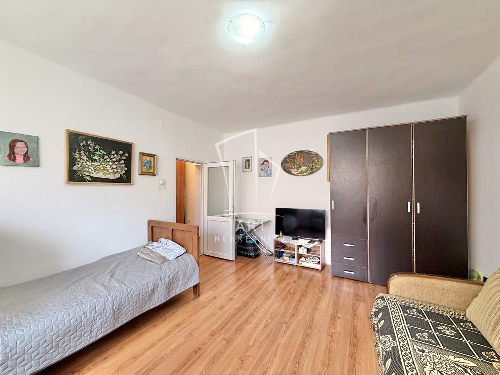 Stan na prodaju u Beogradu, Pašino brdo, troiposoban, 65m2, cena 199500 evra