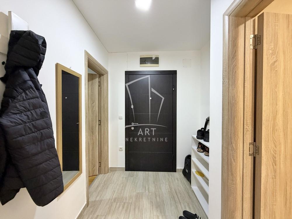 Stan na prodaju u Beogradu, Novi Beograd, jednoiposoban, 42m2, cena 90000 evra