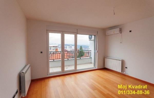 Stan na prodaju u Beogradu, Autokomanda, trosoban, 92m2, cena 322000 evra