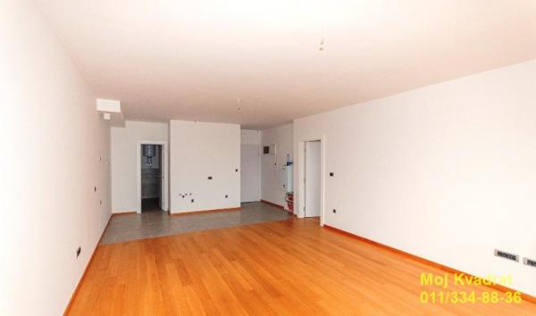 Stan na prodaju u Beogradu, Autokomanda, trosoban, 92m2, cena 322000 evra