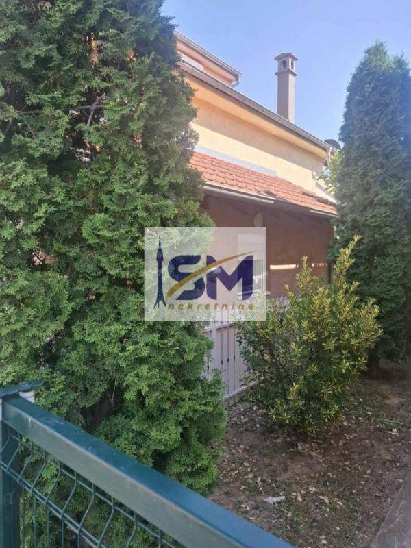 Stan na prodaju u Beogradu, Ovča, trosoban, 64m2, cena 120250 evra