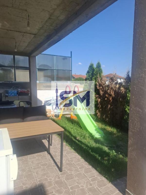 Stan na prodaju u Beogradu, Ovča, trosoban, 64m2, cena 120250 evra