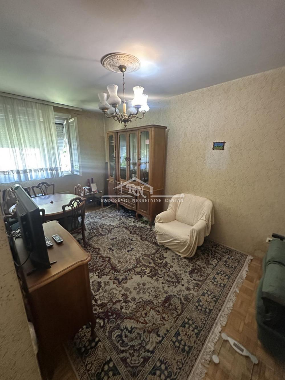 Stan na prodaju u Beogradu, Karaburma, dvosoban, 49m2, cena 139000 evra