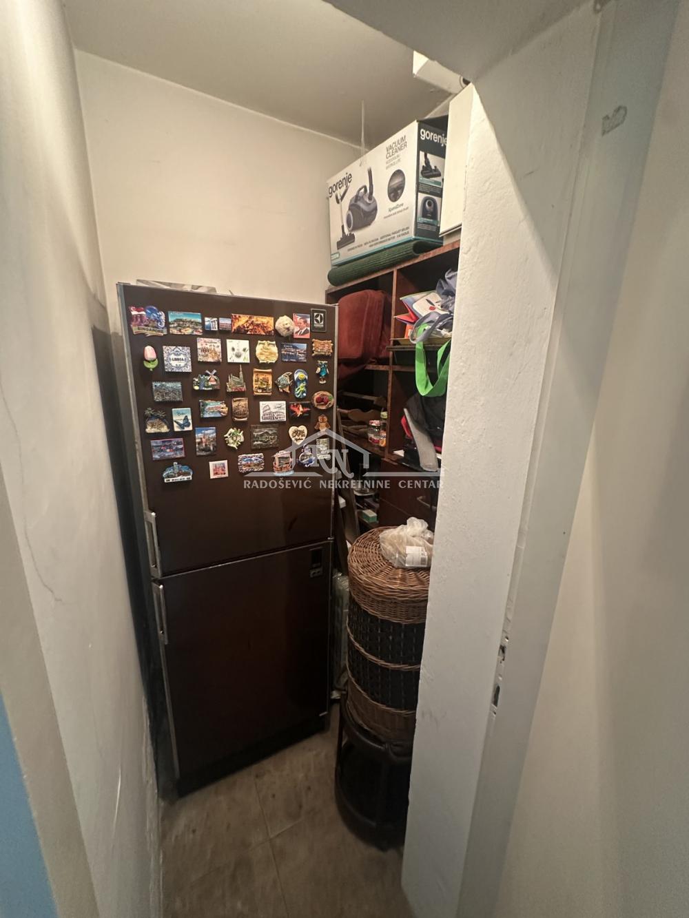 Stan na prodaju u Beogradu, Karaburma, dvosoban, 49m2, cena 139000 evra