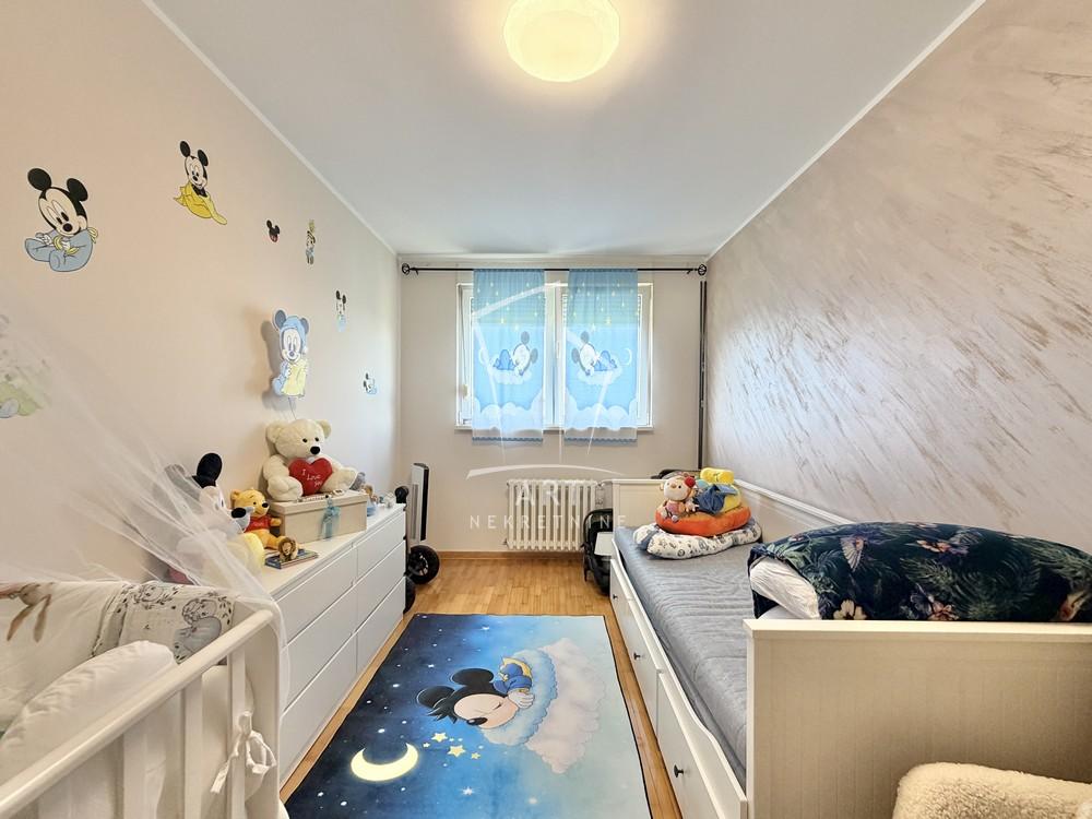 Stan na prodaju u Beogradu, Kanarevo brdo, trosoban, 73m2, cena 209000 evra