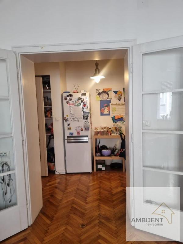 Stan na prodaju u Beogradu, Obilićev venac, trosoban, 66m2, cena 350000 evra