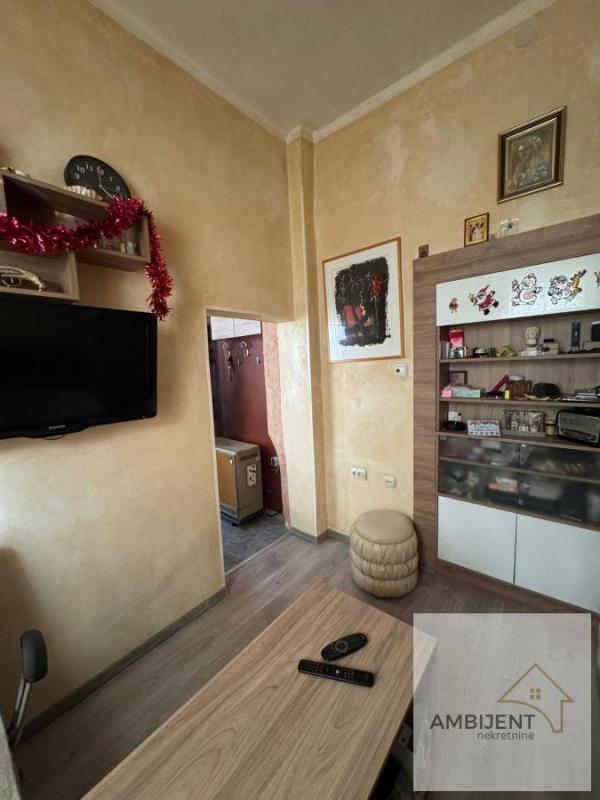 Stan na prodaju u Beogradu, Vukov spomenik, jednosoban, 18m2, cena 80000 evra
