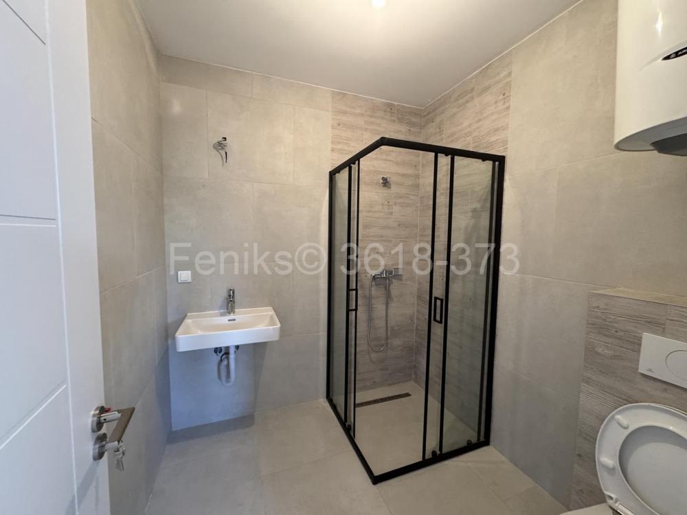 Stan na prodaju u Beogradu, Medaković 3, trosoban, 64m2, cena 185600 evra