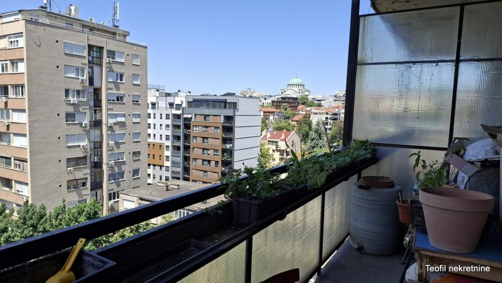 Stan na prodaju u Beogradu, Južni bulevar, dvoiposoban, 78m2, cena 250000 evra