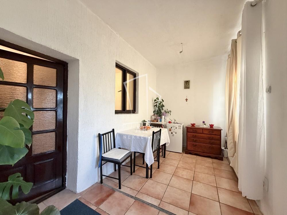 Stan na prodaju u Beogradu, Bogoslovija, trosoban, 42m2, cena 120000 evra