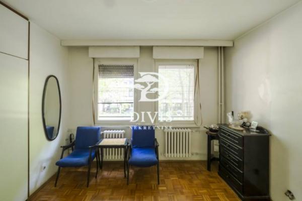 Stan na prodaju u Beogradu, Novi Beograd, cetvorosoban, 98m2, cena 329000 evra
