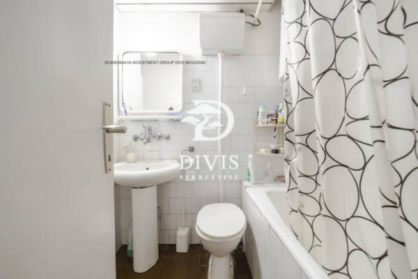 Stan na prodaju u Beogradu, Novi Beograd, cetvorosoban, 98m2, cena 329000 evra