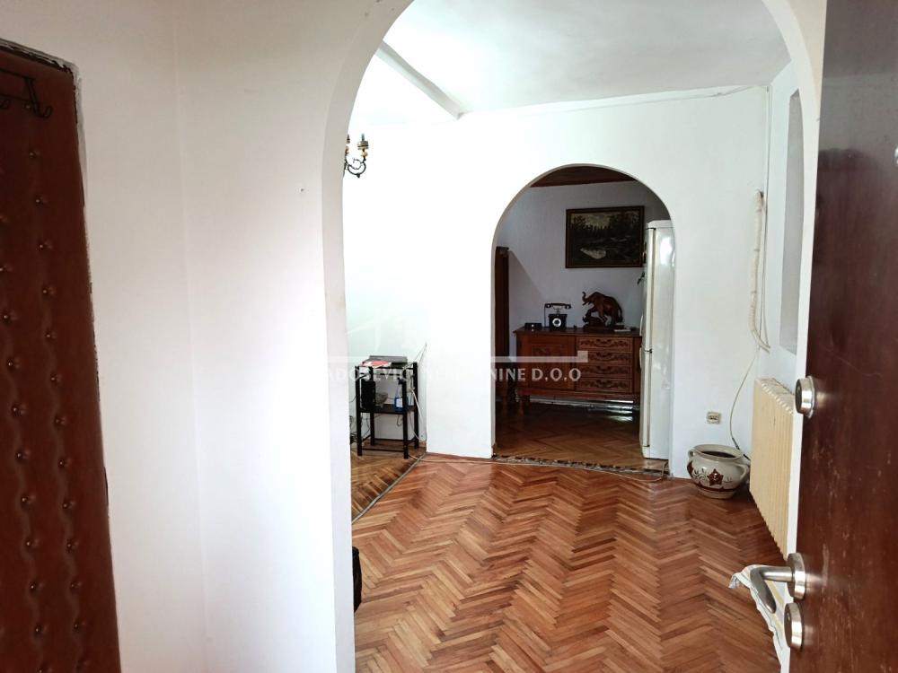 Stan na prodaju u Beogradu, Petlovo brdo, dvosoban, 68m2, cena 115000 evra