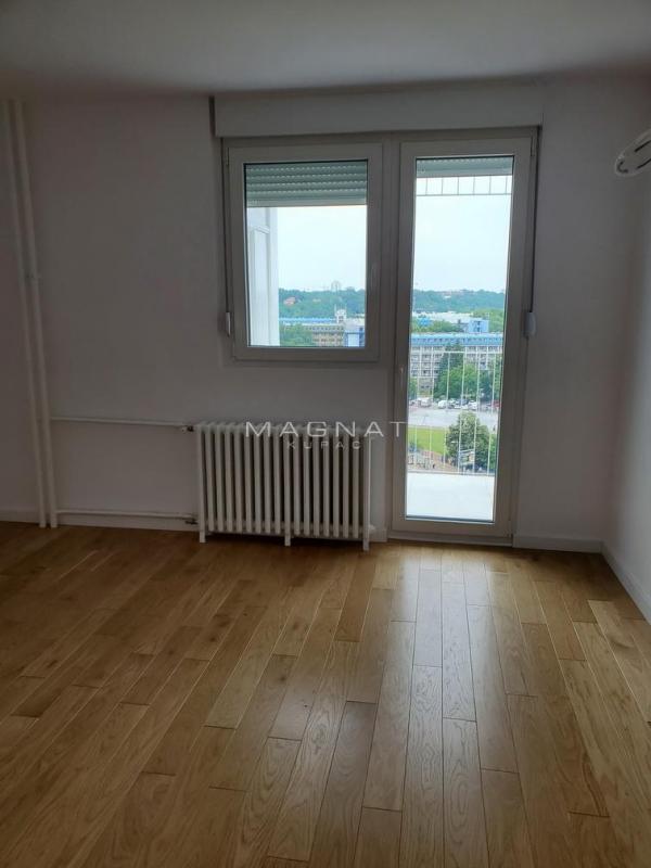 Stan na prodaju u Beogradu, Novi Beograd, cetvorosoban, 95m2, cena 310000 evra