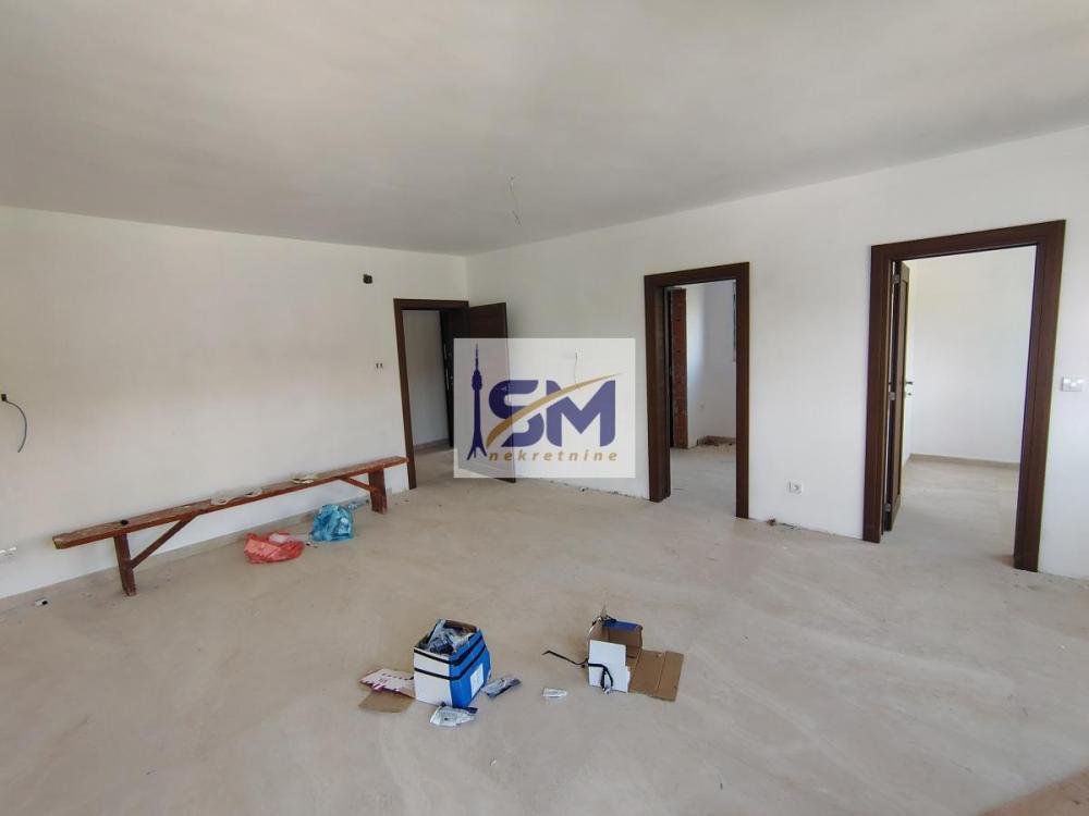 Stan na prodaju u Beogradu, Mirijevo, cetvorosoban, 91m2, cena 180000 evra