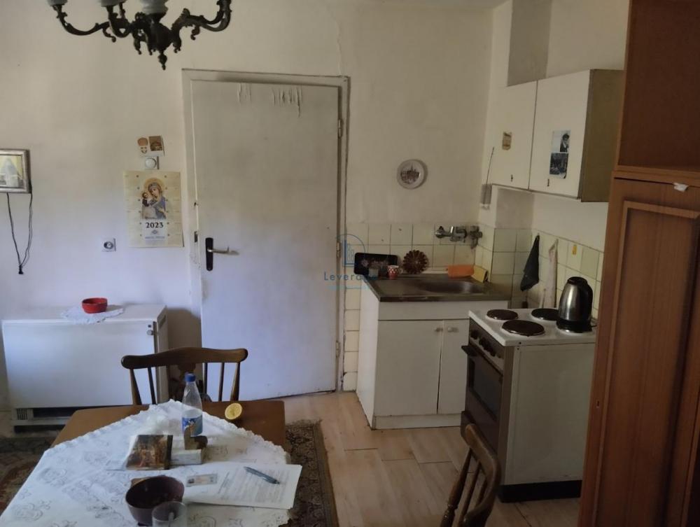 Stan na prodaju u Beogradu, Dedinje, jednoiposoban, 35m2, cena 65000 evra