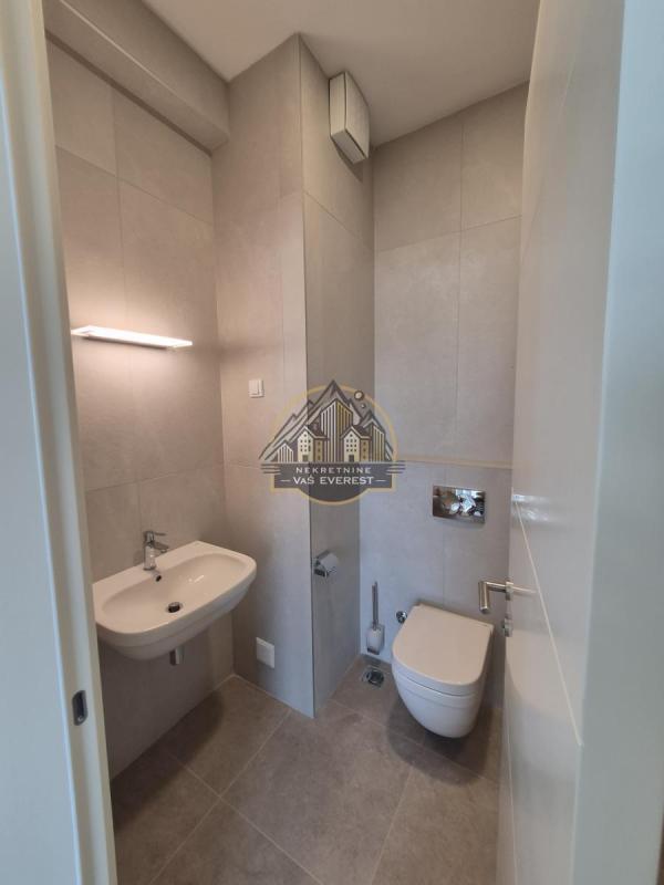 Stan na prodaju u Beogradu, Novi Beograd blok 65, trosoban, 107m2, cena 430000 evra