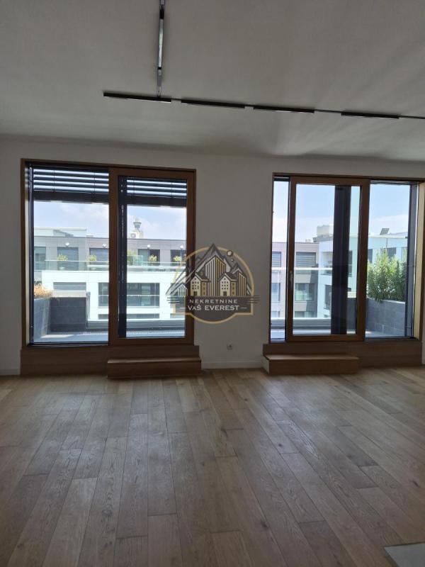 Stan na prodaju u Beogradu, Novi Beograd blok 65, trosoban, 107m2, cena 430000 evra