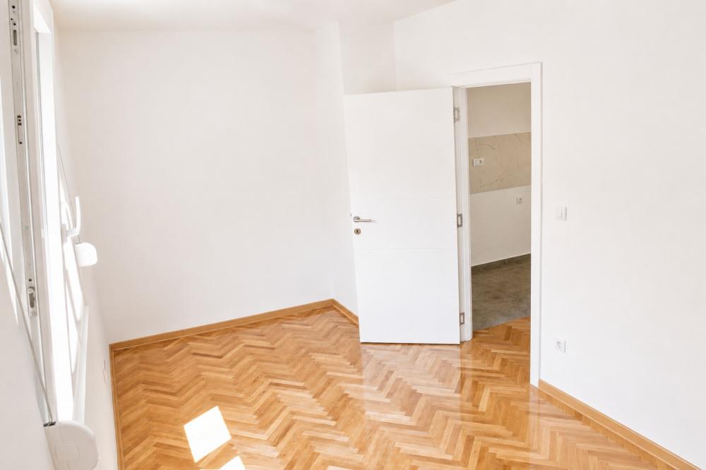 Stan na prodaju u Beogradu, Karaburma, dvoiposoban, 55m2