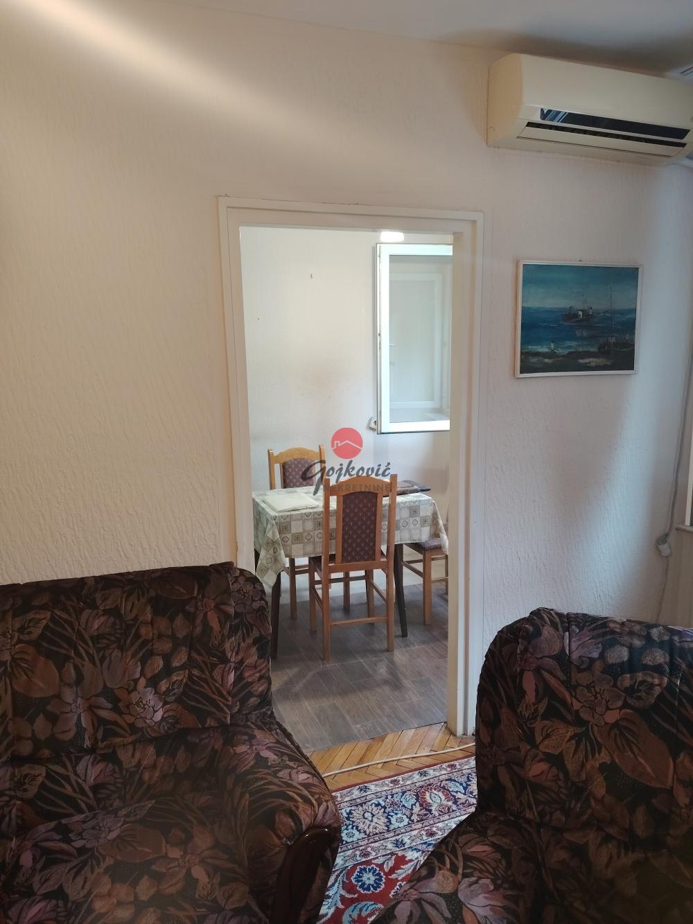 Stan na prodaju u Beogradu, Voždovac, jednoiposoban, 44m2, cena 155000 evra