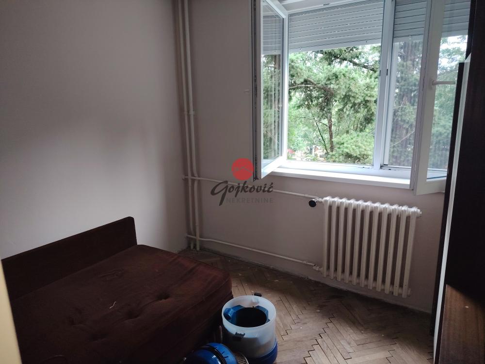 Stan na prodaju u Beogradu, Voždovac, jednoiposoban, 44m2, cena 155000 evra