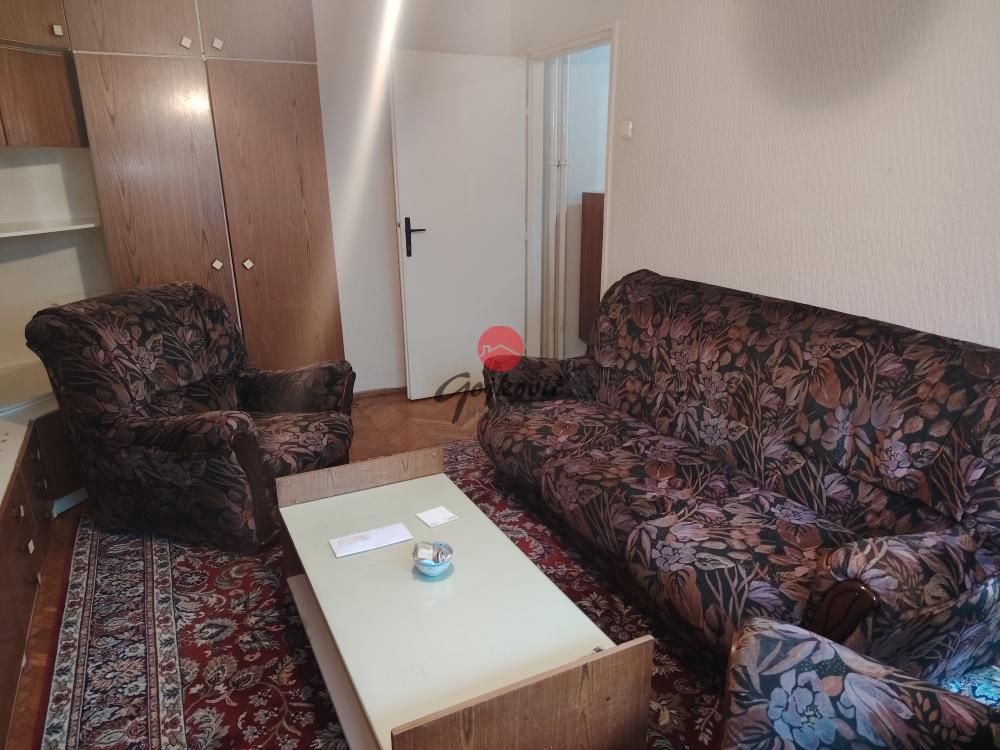 Stan na prodaju u Beogradu, Voždovac, jednoiposoban, 44m2, cena 155000 evra