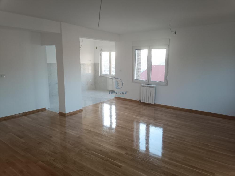 Stan na prodaju u Beogradu, Bulbulder, cetvorosoban, 117m2, cena 342727 evra