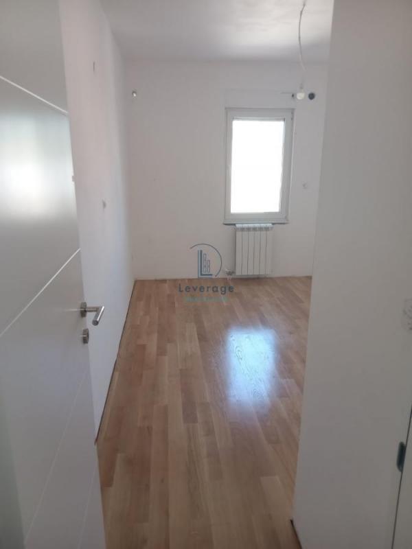 Stan na prodaju u Beogradu, Bulbulder, cetvorosoban, 117m2, cena 342727 evra