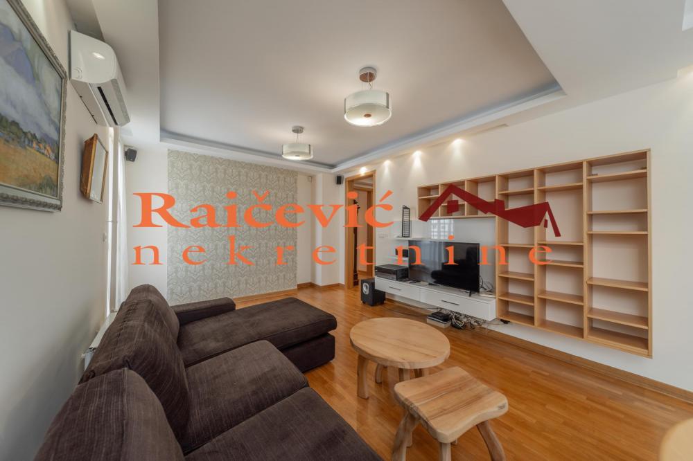 Stan na prodaju u Beogradu, Novi Beograd blok 67A (Belvile), trosoban, 106m2, cena 399000 evra