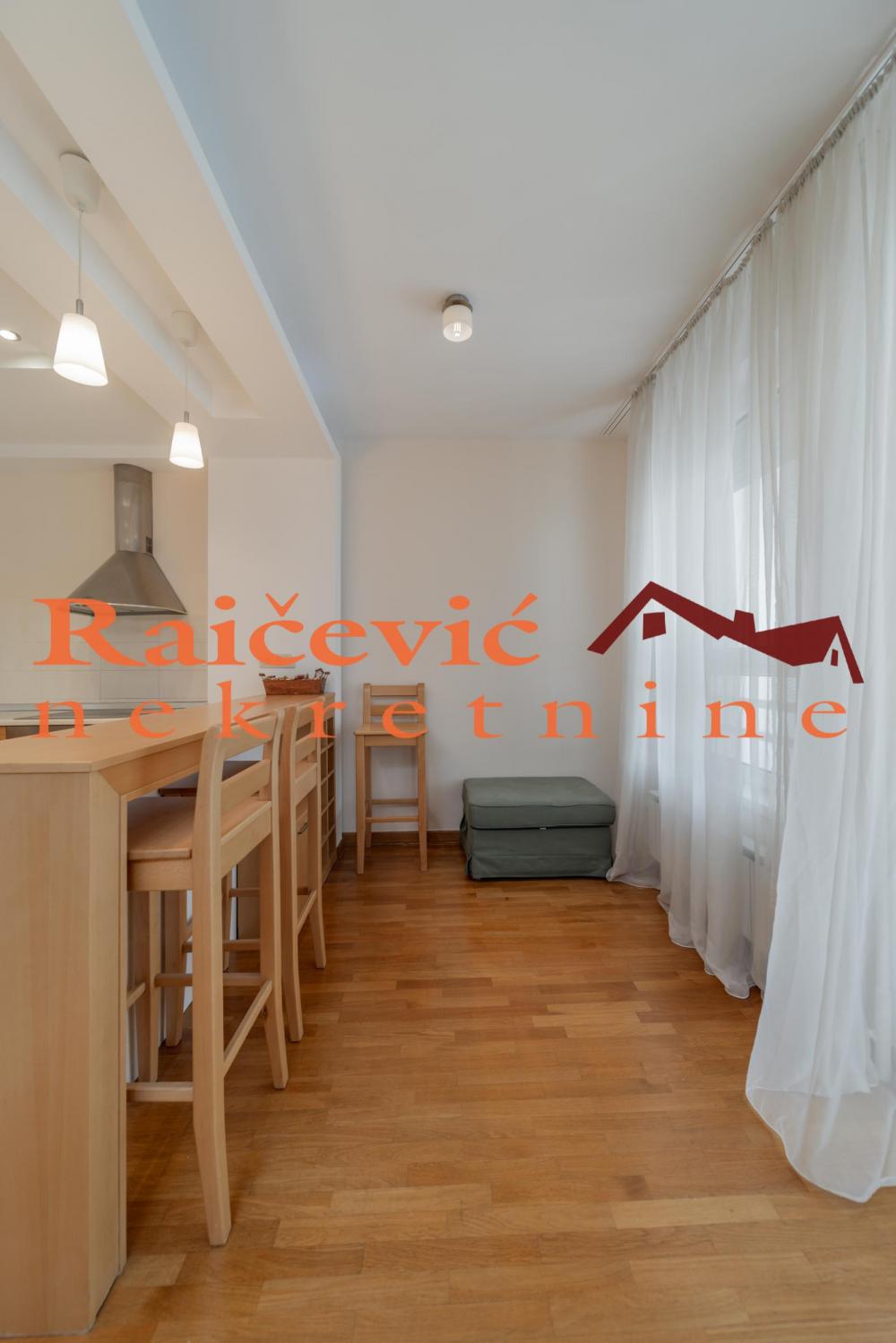Stan na prodaju u Beogradu, Novi Beograd blok 67A (Belvile), trosoban, 106m2, cena 399000 evra