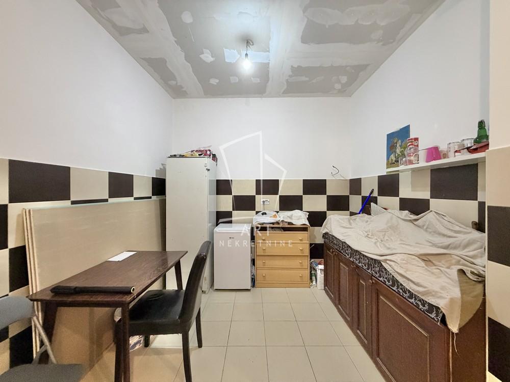 Stan na prodaju u Beogradu, Dušanovac, dvosoban, 103m2, cena 206000 evra