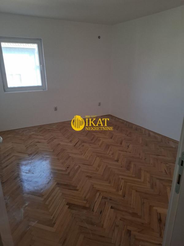 Stan na prodaju u Beogradu, Kaluđerica, trosoban, 103m2, cena 158808 evra