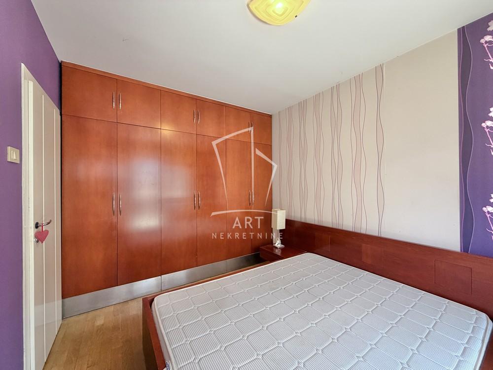 Stan na prodaju u Beogradu, Vračar, dvosoban, 60m2, cena 250000 evra